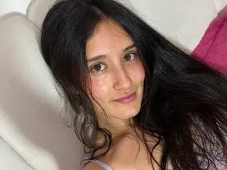 Streamate Live Porn of Kimyrosse