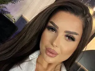 Streamate Adult Webcam of KyleyKroft
