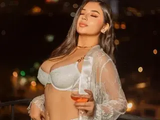 Streamate Nude Webcam of TynaJohnson