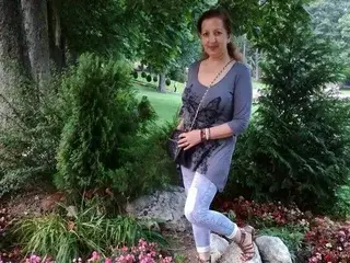 Streamate Free Porn Cam of EvelyneFlirtyMilf