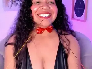 Streamate Sex Cam of Yulesis_bigboobs