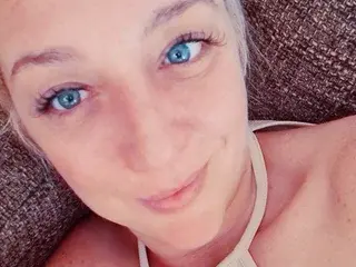 Streamate Sex Cam of LizaLive