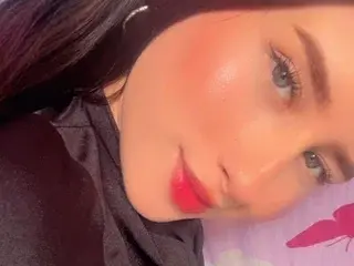 Streamate Live Porn of GabbieBenso