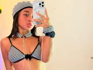Streamate Adult Video Chat of Karol_Mejia