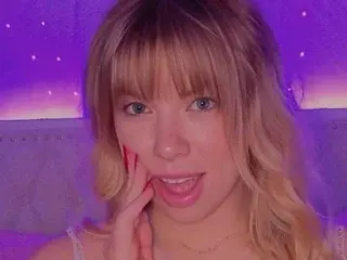 Streamate Watch Live Sex Cams of BlondieBliss