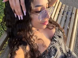 Streamate Adult Webcam of Ramira_Rowa