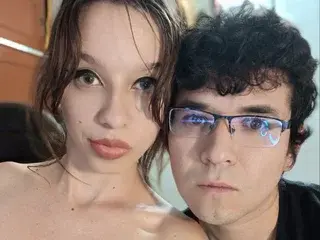 Streamate Adult Webcams of Isaandysex2428