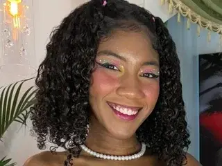 Streamate Watch Live Sex Cams of Lyrusshine
