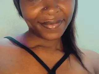 Streamate Live Sex Cam of Joliejuiicy94