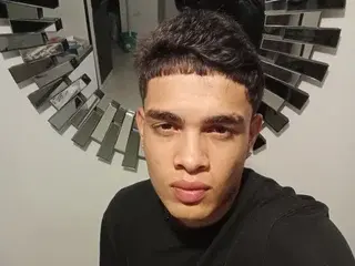 Streamate Free Porn Cam of Big_TonnyD