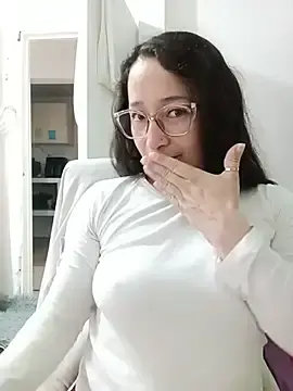 Stripchat Live Sex of emilypoppy3