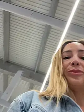 Stripchat Live Sex of SweetAlegra_