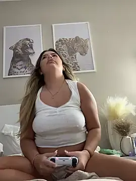 Stripchat Watch Live Sex Cams of hiddensecretxx