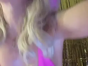 Stripchat Nude Webcam of SereneXX