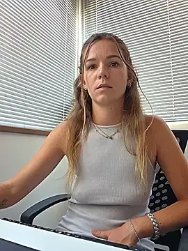 Stripchat Live Sex of lucie_mehott