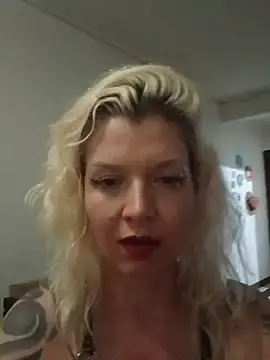 Stripchat Watch Live Sex Cams of GoldenLatinax
