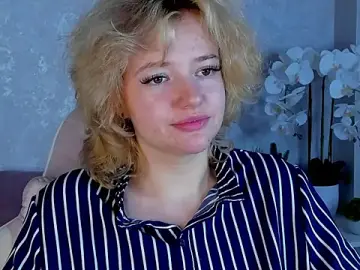Stripchat Live Sex Cam of Fairy_Gloxinia