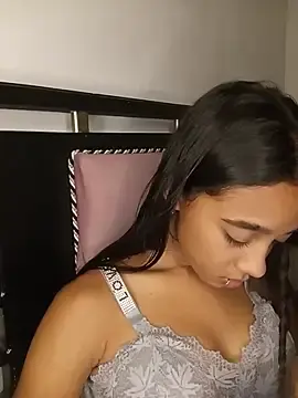 Stripchat Sex Chat of Zoe_Sweett18