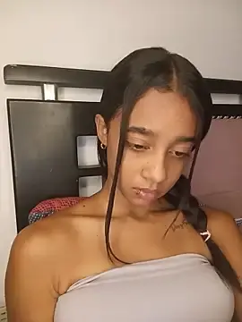 Stripchat Sex Cam of Zoe_Sweett18