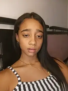 Stripchat Sex Cam of Zoe_Sweett18