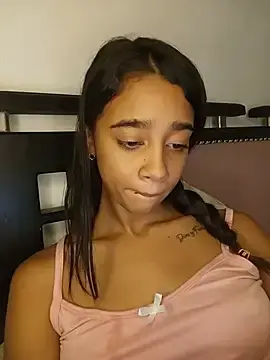 Stripchat Nude Webcam of Zoe_Sweett18