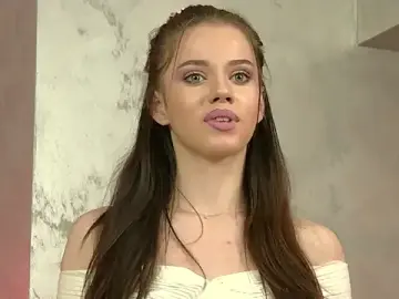 Stripchat Adult Video Chat of LunnaHayes