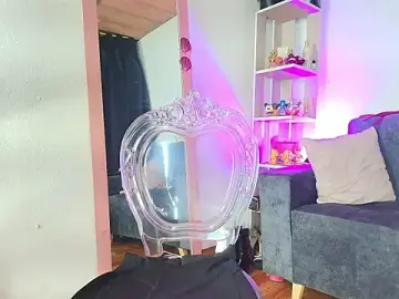 Stripchat Watch Live Sex Cams of Zully_Green