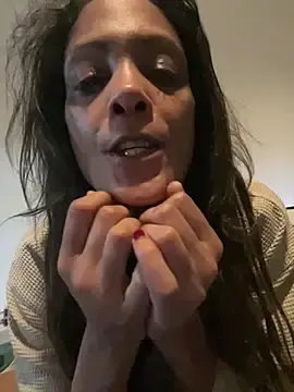 Stripchat Watch Live Sex Cams of Cherry-Muse