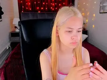 Stripchat Nude Webcam of UliaNeer
