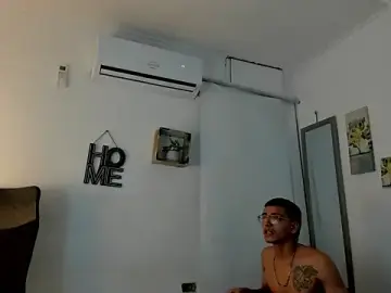 Stripchat Free Porn Cam of ashley_girl_queen