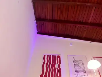 Stripchat Free Porn Cam of kissme_cutie