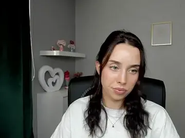 Stripchat Watch Live Sex Cams of AdeleSolo