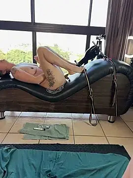 Stripchat Best live sex cam show of MissLMrJ