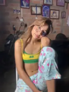 Stripchat Free Porn Cam of coraline_Ro