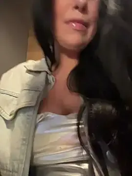 Stripchat Best Webcam of Tisha_Busty