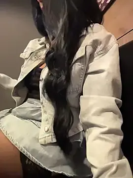 Stripchat Watch Live Sex Cams of Tisha_Busty
