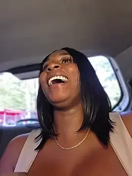 Stripchat Sex Cam of HanaThompson
