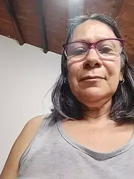 Stripchat Live Sex Cam of victoria_wayne