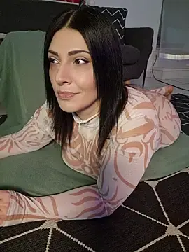 Stripchat Adult Webcam of AryaSummersReal