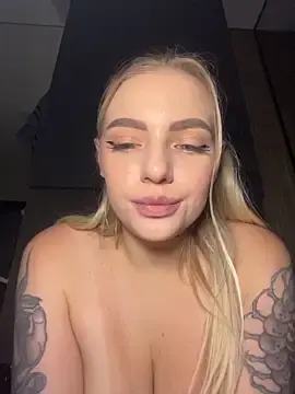 Stripchat Live Porn of HugeBoobsAlice