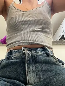 Stripchat Live Sex of Ema_azel