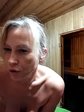 Stripchat Adult Webcam of Elle_Milfa