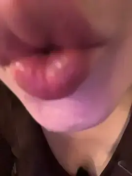 Stripchat Sex Chat of Holly_Play