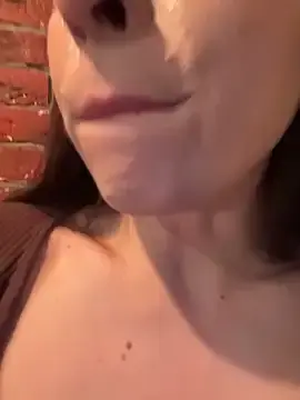 Stripchat Live Porn of Holly_Play