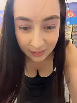 Stripchat Watch Live Sex Cams of Holly_Play