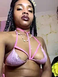 Stripchat Live Sex Cam of Ebony_love07