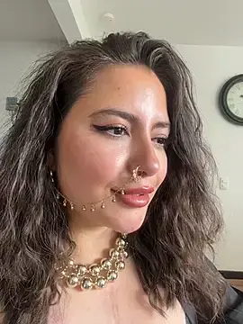 Stripchat Watch Live Sex Cams of sukhakunis1