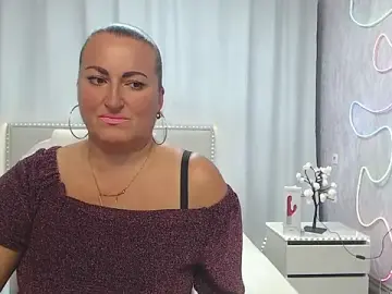Stripchat Sex Cam of DianaMGG