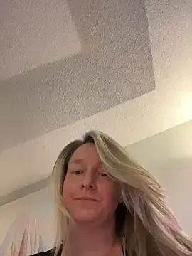 Stripchat Watch Live Sex Cams of Vivian_MayXxX