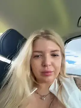 Stripchat Live Sex Cam of OdriOlsens